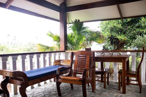Rainbow Bay Beach & Dive Resort in Siquijor Island Rainbow Bay Beach & Dive Resort in Siquijor Island