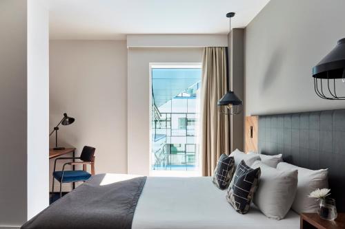 The Cube Hotel Birmingham near Gas Street Basin The Cube Hotel Birmingham near Gas Street Basin