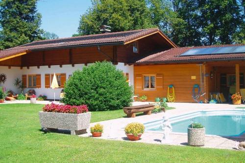 This photo about Alpenpanorama Ferienwohnungen Schneck shared on HyHotel.com