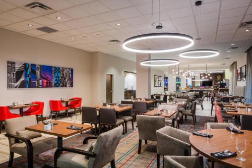 Étterem, Crowne Plaza Memphis Downtown By IHG near Tennessee Welcome Center Étterem, Crowne Plaza Memphis Downtown By IHG near Tennessee Welcome Center