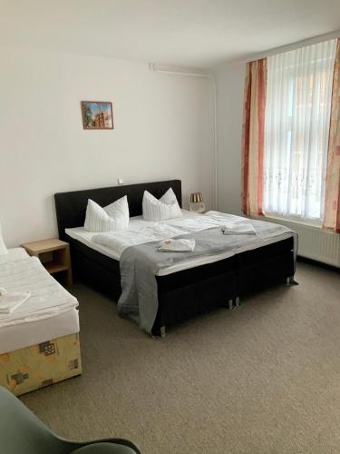 Bluhm's Hotel & Restaurant am Markt in คีริทซ์ Bluhm's Hotel & Restaurant am Markt in คีริทซ์
