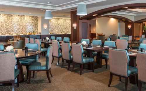 Restaurante, Crowne Plaza Hotel Springfield By IHG in Springfield City Center Restaurante, Crowne Plaza Hotel Springfield By IHG in Springfield City Center