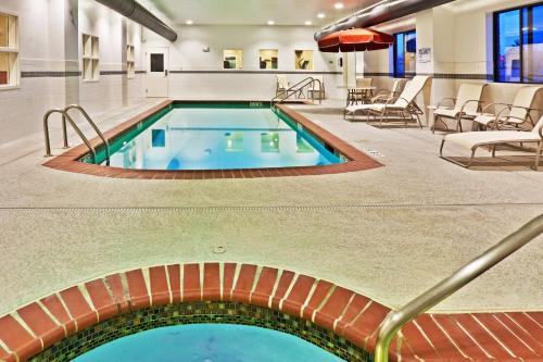 Úszómedence, Holiday Inn Express Hotel & Suites Bartlesville By IHG in Bartlesville (Oklahoma) Úszómedence, Holiday Inn Express Hotel & Suites Bartlesville By IHG in Bartlesville (Oklahoma)