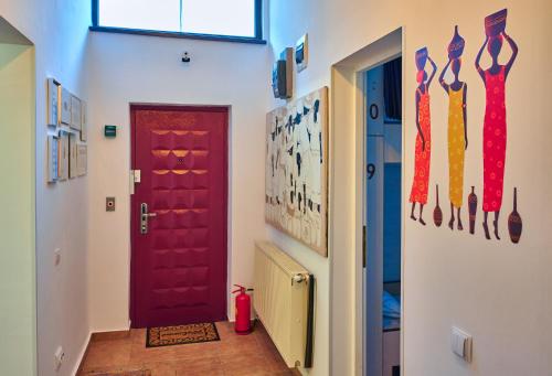Vestíbulo, SECRET boutique Hostel in Brasov City Center Vestíbulo, SECRET boutique Hostel in Brasov City Center
