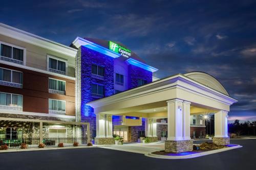 Holiday Inn Express & Suites Lexington Park California, an IHG Hotel in Salisbury