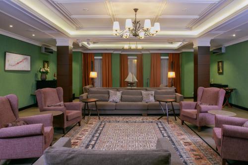 English Club Hotel in Krasnoyarsk English Club Hotel in Krasnoyarsk