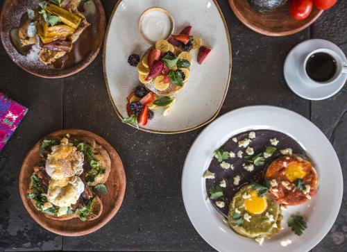 Restaurant, Socialtel Antigua in Antigua Guatemala Restaurant, Socialtel Antigua in Antigua Guatemala