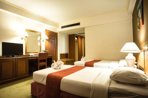 Songphanburi Hotel in Suphan Buri Songphanburi Hotel in Suphan Buri