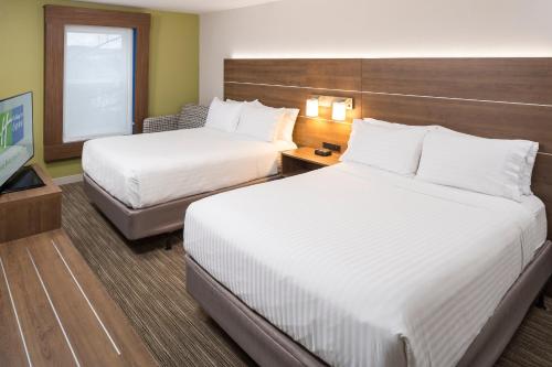 Holiday Inn Express Hotel & Suites White River Junction By IHG in White River elágazás (VT) Holiday Inn Express Hotel & Suites White River Junction By IHG in White River elágazás (VT)