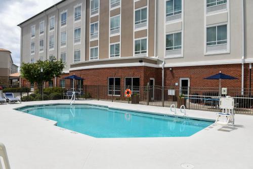 Holiday Inn Express & Suites - Valdosta, an IHG Hotel