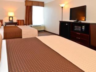 Days Inn & Suites by Wyndham Johnson City in Johnson City (TN) Days Inn & Suites by Wyndham Johnson City in Johnson City (TN)