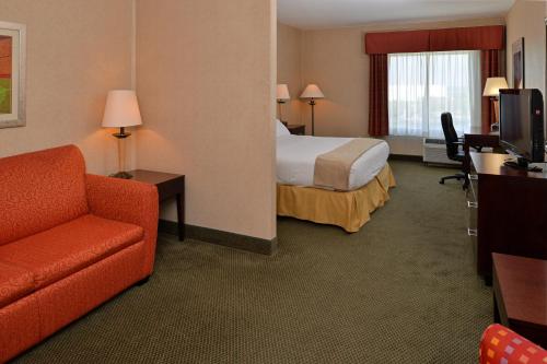 Holiday Inn Express Hotel & Suites Ocean City in North Ocean City Holiday Inn Express Hotel & Suites Ocean City in North Ocean City