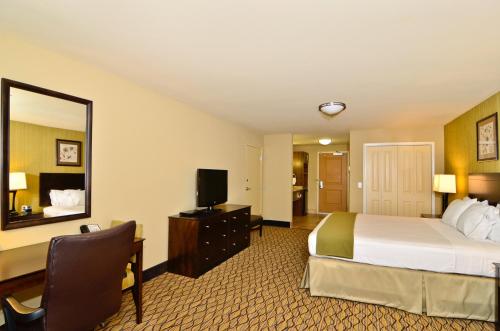 Holiday Inn Express Hotel And Suites Williston in Williston (ND) Holiday Inn Express Hotel And Suites Williston in Williston (ND)