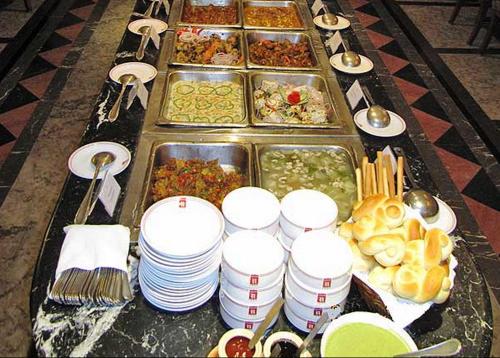 This photo about Ritz Plaza shared on HyHotel.com