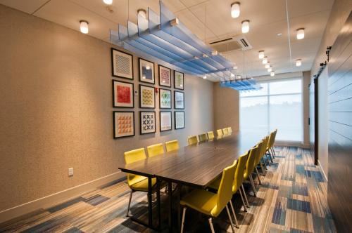 Salas de reuniones, Holiday Inn Express Johnstown Hotel By IHG near John Murtha Johnstown-Cambria County Airport Salas de reuniones, Holiday Inn Express Johnstown Hotel By IHG near John Murtha Johnstown-Cambria County Airport