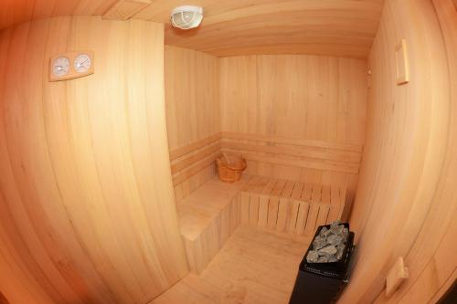 Sauna, Guias Hotel & Spa in Jbailas Sauna, Guias Hotel & Spa in Jbailas