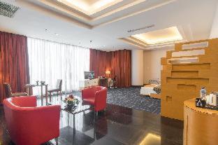 Merlynn Park Hotel in Jakarta Merlynn Park Hotel in Jakarta