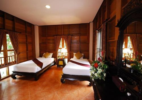 Phuwanalee Resort in Khao Yai Phuwanalee Resort in Khao Yai