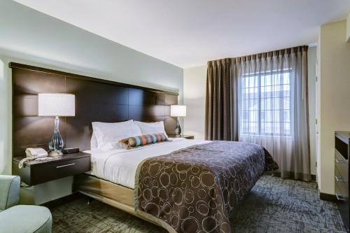 Staybridge Suites O'Fallon Chesterfield By IHG in O'Fallon Staybridge Suites O'Fallon Chesterfield By IHG in O'Fallon