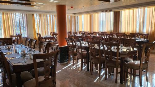 Εστιατόριο, Sunset Hotel in Πέτρα Εστιατόριο, Sunset Hotel in Πέτρα