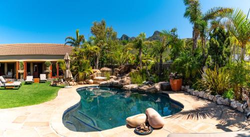 Bazen, VillaChad Guesthouse in Kleinmond Bazen, VillaChad Guesthouse in Kleinmond