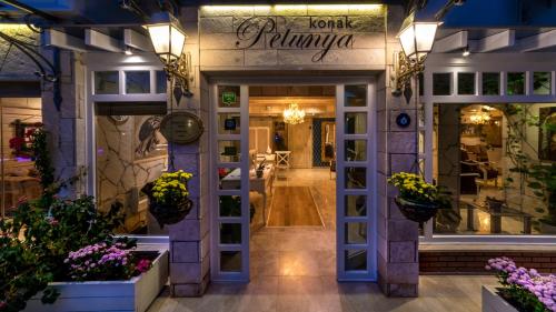 Вхід, Petunya Konak Hotel in Мармаріс Вхід, Petunya Konak Hotel in Мармаріс