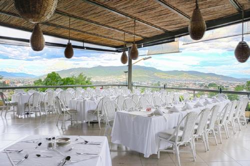 Food and beverages, Hotel Fortin Plaza in Oaxaca Food and beverages, Hotel Fortin Plaza in Oaxaca