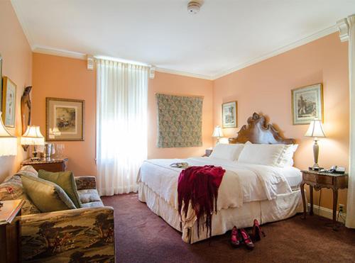 在meiguo.com看到的Madrona Manor的介绍图片