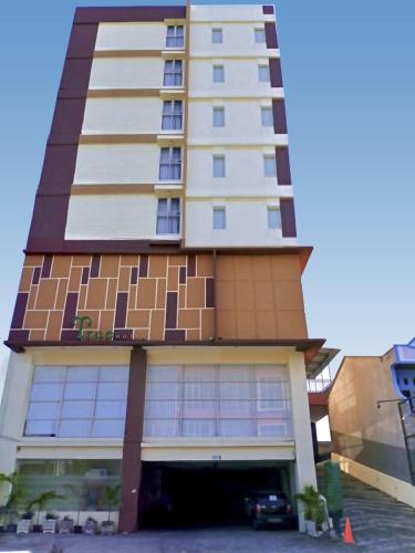 Tree Hotel Makassar Hotel