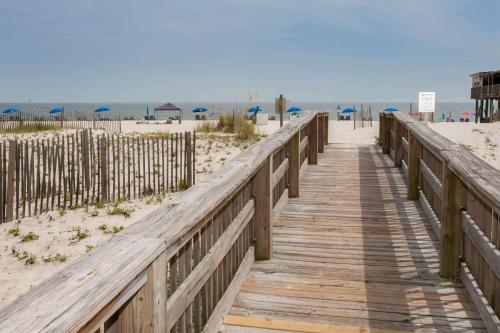 Boardwalk 1084 near Sea-N-Suds Restaurant Boardwalk 1084 near Sea-N-Suds Restaurant