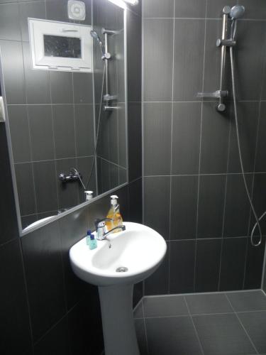 This photo about Hotel Leon shared on HyHotel.com