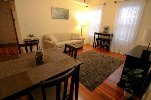 Stylish 1BR in Malden #3 in Malden Stylish 1BR in Malden #3 in Malden