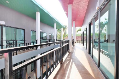 Balcony/terrace, Tina Boutique Resort in Thalang Balcony/terrace, Tina Boutique Resort in Thalang