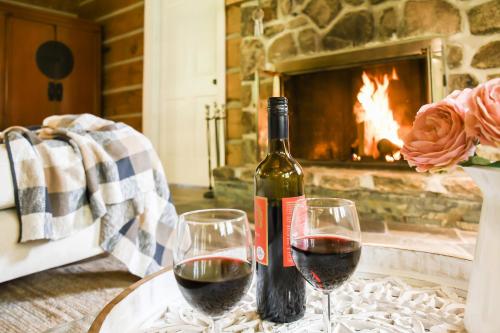 Chic Cosy & Spa in Saint Anne Des Lacs (QC) Chic Cosy & Spa in Saint Anne Des Lacs (QC)