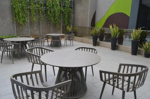 Balcony/terrace, Ashley Wahid Hasyim Jakarta in Thamrin Balcony/terrace, Ashley Wahid Hasyim Jakarta in Thamrin