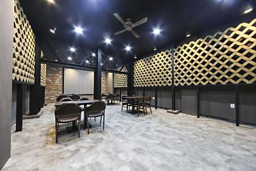 Trung tâm hội nghị, Changwon Masan Hotel Almond in Changwon-si Trung tâm hội nghị, Changwon Masan Hotel Almond in Changwon-si