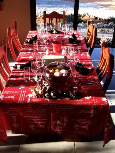 Restoran, Callies Game Lodge Safaris in Tsumeb Restoran, Callies Game Lodge Safaris in Tsumeb