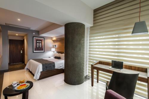 Hotel Real Maestranza in Guadalajara Hotel Real Maestranza in Guadalajara