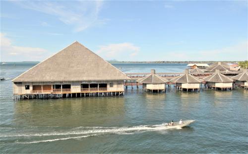 Balcony/terrace, Sipadan Inn 2 in Semporna Balcony/terrace, Sipadan Inn 2 in Semporna
