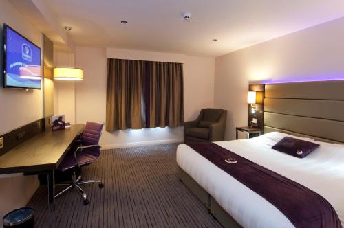 This photo about Premier Inn Woking Town Centre shared on HyHotel.com