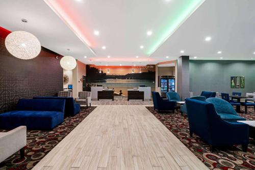 Predvorje, La Quinta Inn & Suites by Wyndham Tuscaloosa University in Tuscaloosa (AL) Predvorje, La Quinta Inn & Suites by Wyndham Tuscaloosa University in Tuscaloosa (AL)