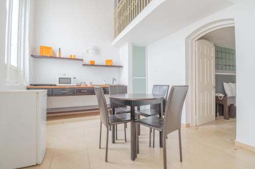 This photo about Collection O Mansion Arechiga shared on HyHotel.com