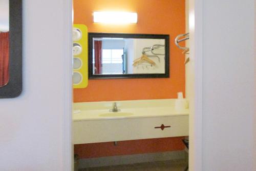 在meiguo.com看到的Hotel Rising Eagle Cordele的介绍图片