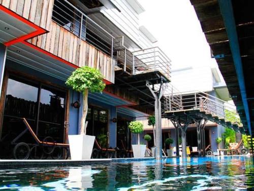 ニッキーズ ハンドルバー ホテル20