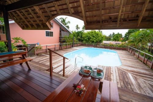 อาหารและเครื่องดื่ม, BORA BORA HOLIDAY'S LODGE in เกาะโบราโบร่า อาหารและเครื่องดื่ม, BORA BORA HOLIDAY'S LODGE in เกาะโบราโบร่า