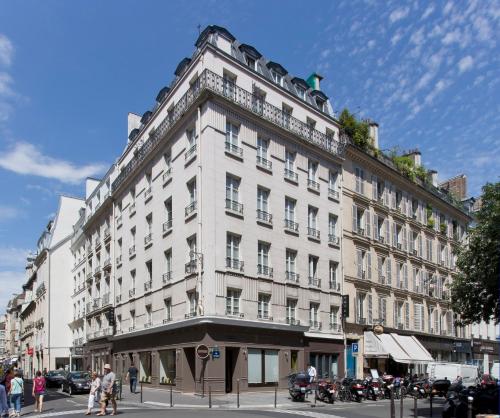 Exterior view, Duo Hotel near Office du Tourisme et des Congrès de Paris Exterior view, Duo Hotel near Office du Tourisme et des Congrès de Paris
