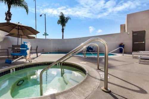 Hot tub, La Quinta Inn & Suites by Wyndham San Diego Mission Bay in Pacific Beach Hot tub, La Quinta Inn & Suites by Wyndham San Diego Mission Bay in Pacific Beach