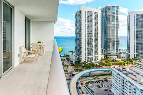 NEW2019 Spacious CornerSuite OceanView 21st floor! 