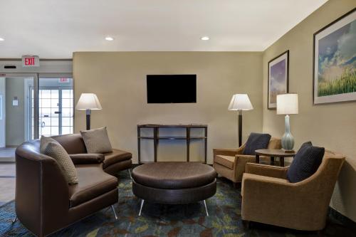 A szálláshely kívülről, Candlewood Suites Indianapolis - South By IHG in Greenwood (Indiana) A szálláshely kívülről, Candlewood Suites Indianapolis - South By IHG in Greenwood (Indiana)