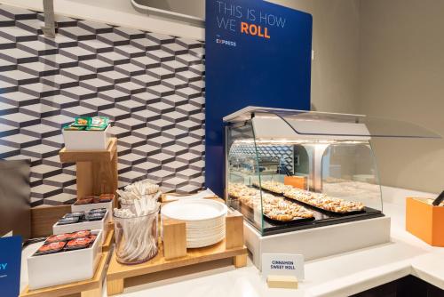 餐飲選擇, Holiday Inn Express Hotel & Suites Greenville By IHG in 格林維爾(TX) 餐飲選擇, Holiday Inn Express Hotel & Suites Greenville By IHG in 格林維爾(TX)
